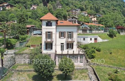 Historisk villa købe Dizzasco, Lombardiet:  Forside