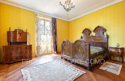 Historische villa te koop Dizzasco, Lombardije:  Slaapkamer