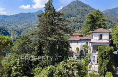 Historisk villa til salg Dizzasco, Lombardiet, Dronefoto