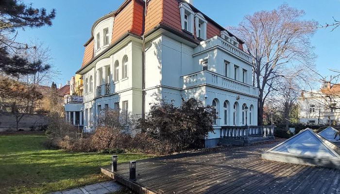 Historisk villa till salu Hlavní město Praha, okres Hlavní město Praha, Praha, Bubeneč,  Tjeckien
