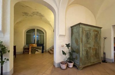 Historisk villa til salgs Cascina, Toscana:  Inngangshall