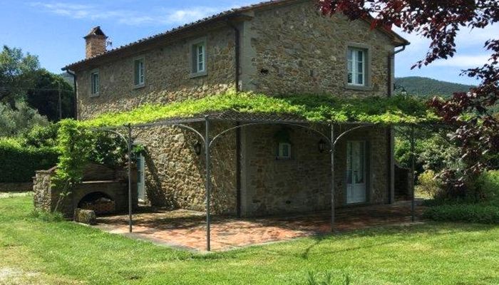 Landhus købe Pergo, Toscana,  Italien