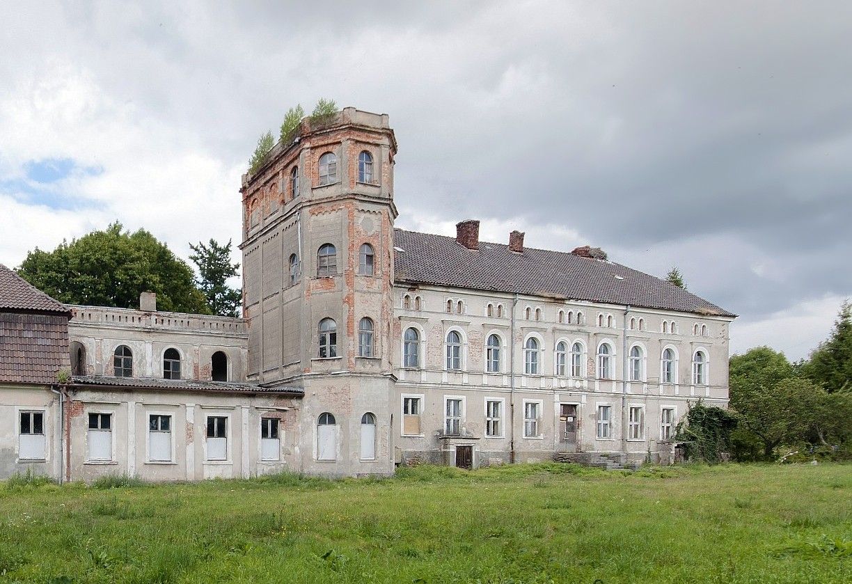 Billeder Herregård med park i Pommern, nær Østersøen