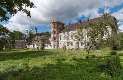 Schloss kaufen Cecenowo, Pałac w Cecenowie, Pommern:  2016