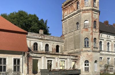 Schloss kaufen Cecenowo, Pałac w Cecenowie, Pommern:  Turm