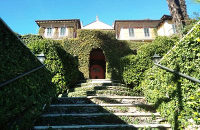 Historisk villa til salgs 28824 Oggebbio, Piemonte:  