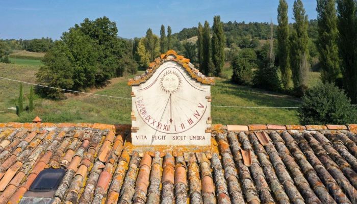 Landhus til salg Trestina, Umbria,  Italien