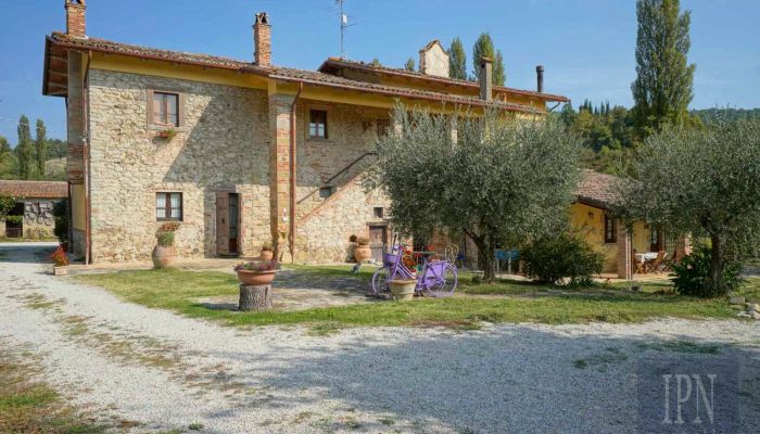 Landhaus kaufen Trestina, Umbrien,  Italien