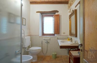 Lantgård till salu Trestina, Umbria, Bild 15/29