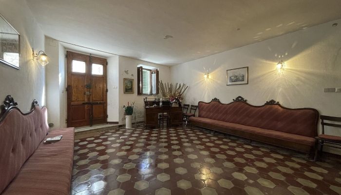  Santo Pietro Belvedere 3