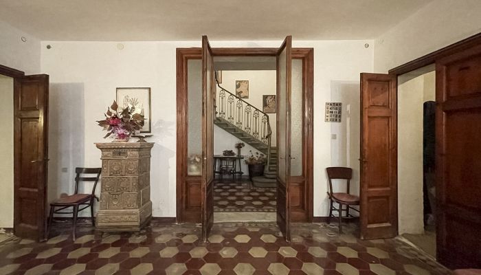  Santo Pietro Belvedere 5