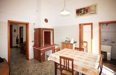 Byhus købe Oria, Via Tripoli, Puglia:  