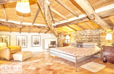 Landhaus kaufen Pescaglia, Toskana:  Schlafzimmer