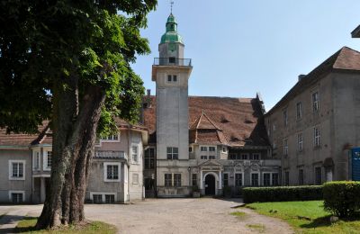 Schloss kaufen Płoty, Nowy Zamek, Westpommern:  Vorderansicht