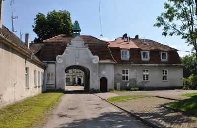 Schloss kaufen Płoty, Nowy Zamek, Westpommern:  