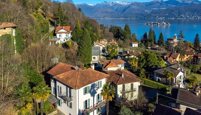 Historisk villa købe 28838 Stresa, Piemonte,  Italien