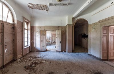 Gutshäuser im Großraum Hamburg: Herrenhaus Düssin, Eingang