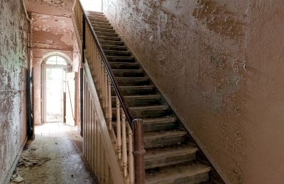Gutshäuser im Großraum Hamburg: Herrenhaus Düssin, Treppe