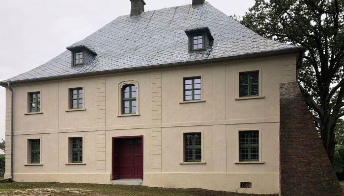 Herrenhaus/Gutshaus Broniszów 2