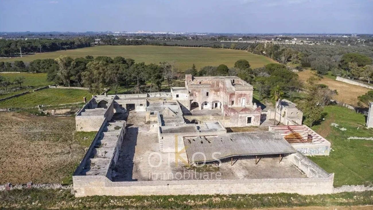 Billeder Majestætisk 52 hektar stor ejendom i Puglia som investeringsobjekt