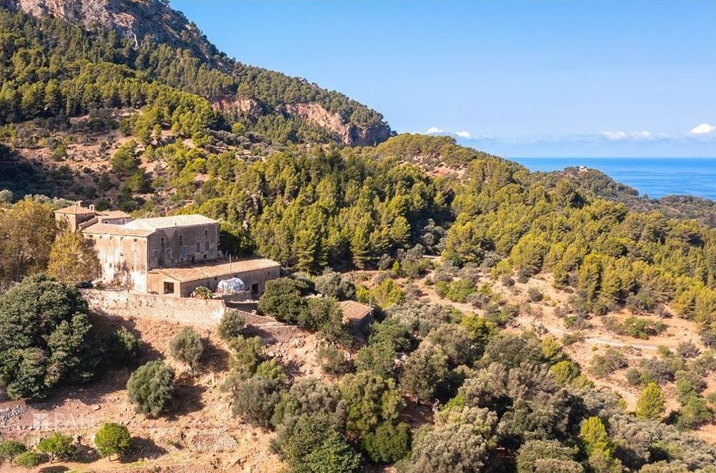 Billeder Herregård på Mallorca med 300 hektar og havudsigt