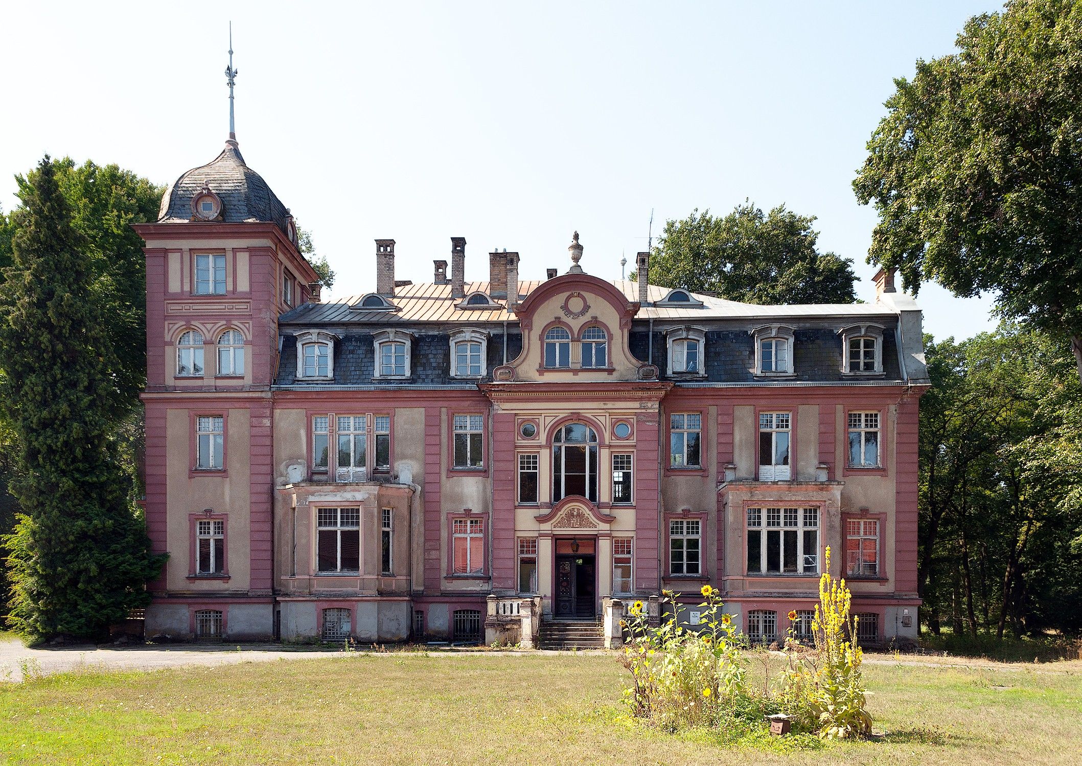 Billeder Slot i Brzeźnica, grænsen mellem Polen og Tyskland