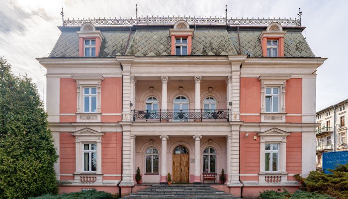 Historische villa te koop Legnica, województwo dolnośląskie,  Polen