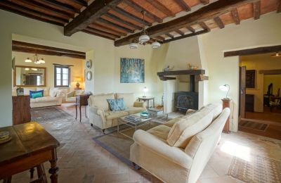 Lantligt hus till salu 06019 Preggio, Umbria:  