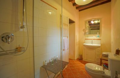 Lantligt hus till salu 06019 Preggio, Umbria:  