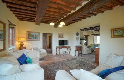 Lantligt hus till salu 06019 Preggio, Umbria:  