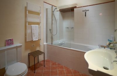 Lantligt hus till salu 06019 Preggio, Umbria:  