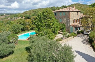 Lantligt hus till salu 06019 Preggio, Umbria:  