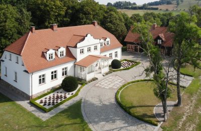 Charakterimmobilien, Erfülle deinen Wohntraum: Teilsaniertes Gutshaus im historischen Ostpreußen