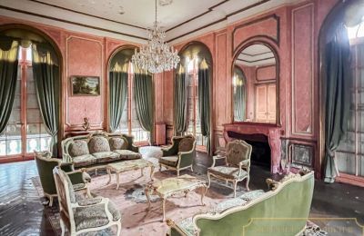 Slot til salg Chantilly, Hauts-de-France, Salon