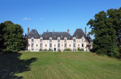 Vastgoed, Château Louis XIII: kasteel in Normandië bij Parijs