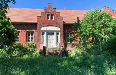 Herregård til salg 17309 Fahrenwalde,  Friedrichhof 7-8, Mecklenburg-Vorpommern, Indgang
