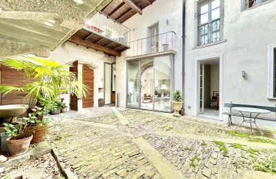 Herrenhaus/Gutshaus kaufen 28824 Oggebbio, Località Rancone, Piemont, Innenhof