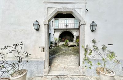 Herrenhaus/Gutshaus kaufen 28824 Oggebbio, Località Rancone, Piemont, Eingang