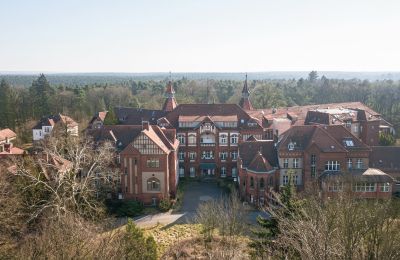 Schloss kaufen Cottbus, Klinikbereich 7, Brandenburg, Vorderansicht