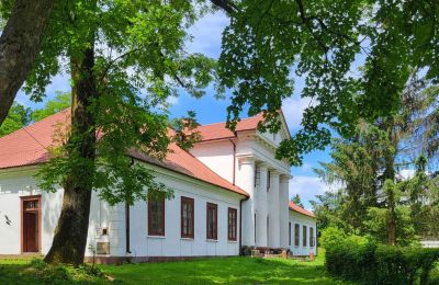 Herregård til salg Rożnów, Dwór w Rożnowie, województwo małopolskie, Sidevisning