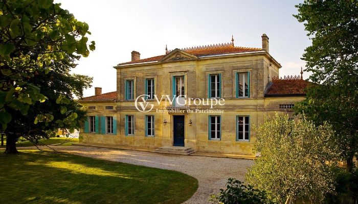 Slot til salg Blaye, Nouvelle-Aquitaine,  Frankrig