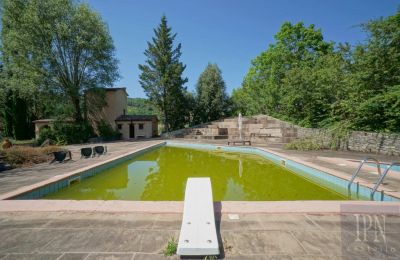 Herregård til salg 06014 Montone, Umbria, Pool