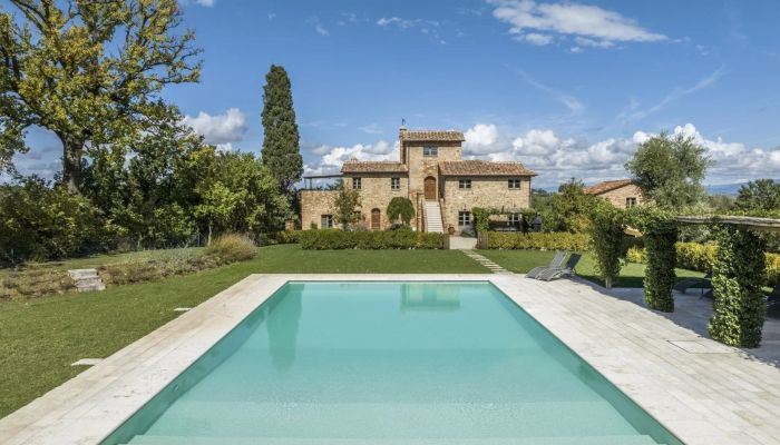 Landhus til salg Montepulciano, Toscana,  Italien