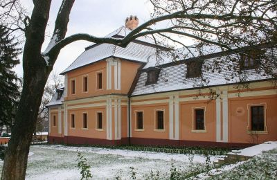 Herregård til salg Nitriansky kraj, Udvendig visning