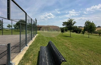 Historisk ejendom til salg Mirande, Occitanie, Tennisbane