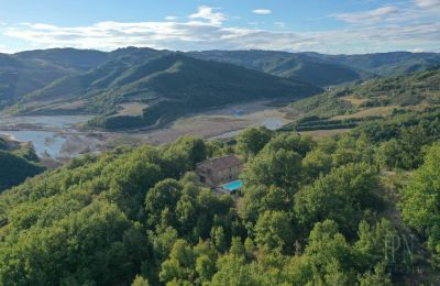 Landhus til salg 06029 Valfabbrica, Umbria, Billede 2/49