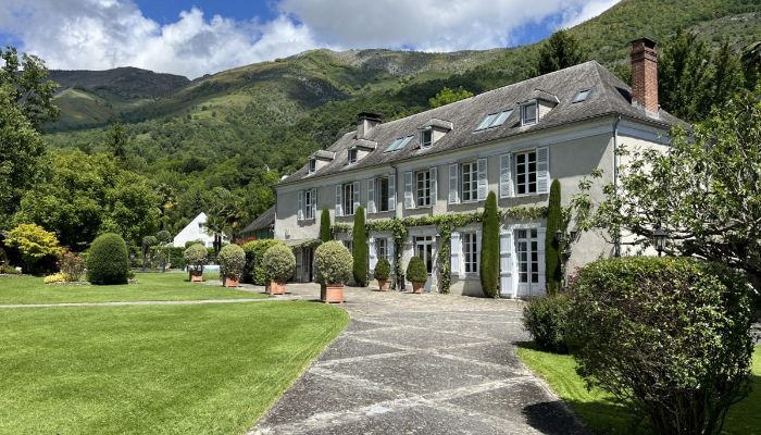 Herregård til salg Lourdes, Occitanie,  Frankrig