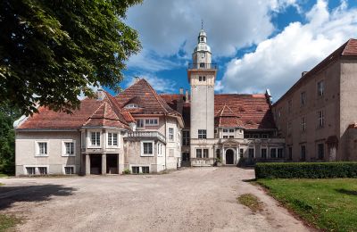 Schloss kaufen Płoty, Westpommern,, Vorderansicht