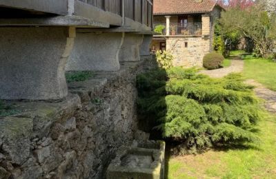 Landhus til salg Melide, Cabazás, Galicien, Hórreo y casa principal