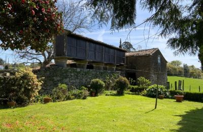 Landhus til salg Melide, Cabazás, Galicien, Hórreo y cuadras